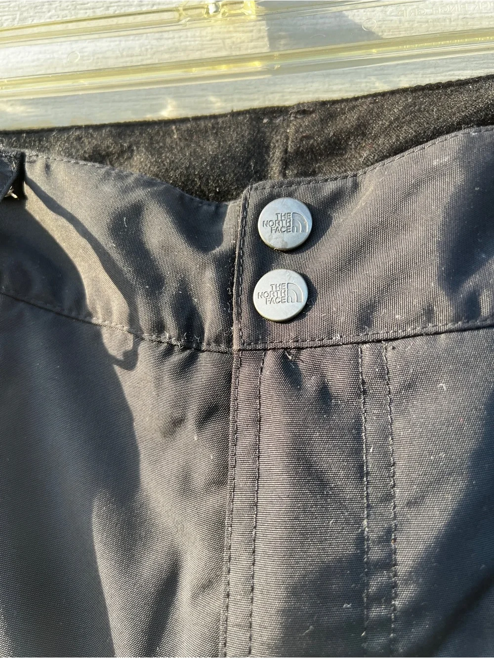 CLEAN The North Face size Large Freedom Insulated Ski Pants Black